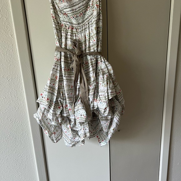 Floral patterned halter dress - Picture 2 of 9